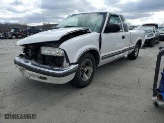 2000 Chevrolet S-10 LS with VIN 1GCCS19W4Y8293404, listed as a Copart auction lot 41438755 with 222,776 mi miles and Clean Title. Bid and sale history available at carsss.com. Image 1.