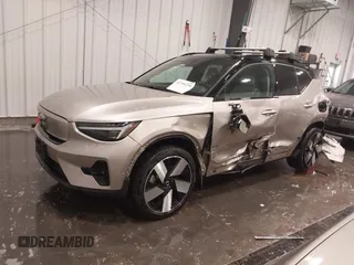 2023 Volvo XC40 Ultimate with VIN YV4ED3UM1P2023016, listed as a IAAI auction lot 42190298 with 22,862 mi miles and . Bid and sale history available at DreamBid. Image 2.