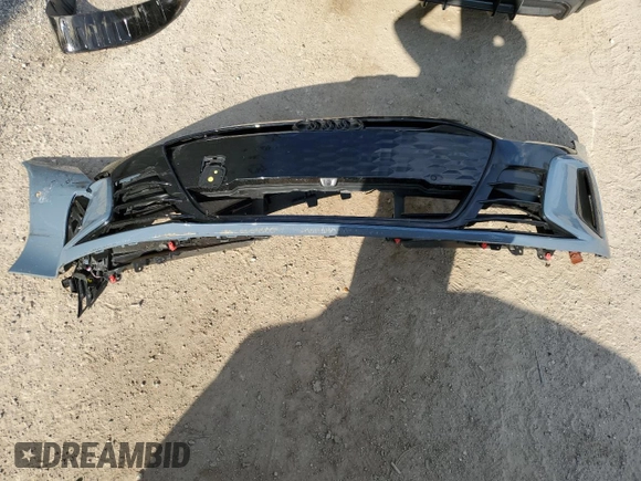 2022 Audi RS e-tron GT z VIN WAUAHBFWXN7900677, wystawiony jako Copart lot #72972794 z przebiegiem 10 839 mil mil oraz Szkoda całkowita • Salvage title. Historia ofert i sprzedaży dostępna na DreamBid. Obrazek 12.