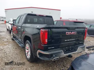 2022 GMC Sierra 1500 Limited SLT with VIN 3GTU9DET7NG218389, listed as a IAAI auction lot 41466622 with 49,084 mi miles. Bid and sale history available at carsss.com. Image 3.