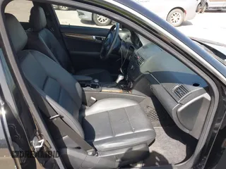 2008 Mercedes-Benz C 350 Sport with VIN WDDGF56X28R025526, listed as a IAAI auction lot 41712184 with 178,540 mi miles and . Bid and sale history available at DreamBid. Image 5.