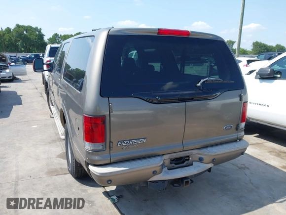 2005 Ford Excursion Limited z VIN 1FMNU42P25ED44334, wystawiony jako IAAI lot #42344600 z przebiegiem 171 512 mil mil oraz . Historia ofert i sprzedaży dostępna na DreamBid. Obrazek 3.