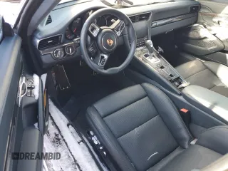 2017 Porsche 911 Turbo S z VIN WP0AD2A9XHS166494, wystawiony jako Copart lot #86107354 z przebiegiem Nie podano mil oraz Nie do naprawy • Non repairable. Historia ofert i sprzedaży dostępna na DreamBid. Obrazek 8.