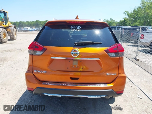 2017 Nissan Rogue S z VIN JN8AT2MVXHW021187, wystawiony jako IAAI lot #42645423 z przebiegiem 78 128 mil mil oraz . Historia ofert i sprzedaży dostępna na DreamBid. Obrazek 16.