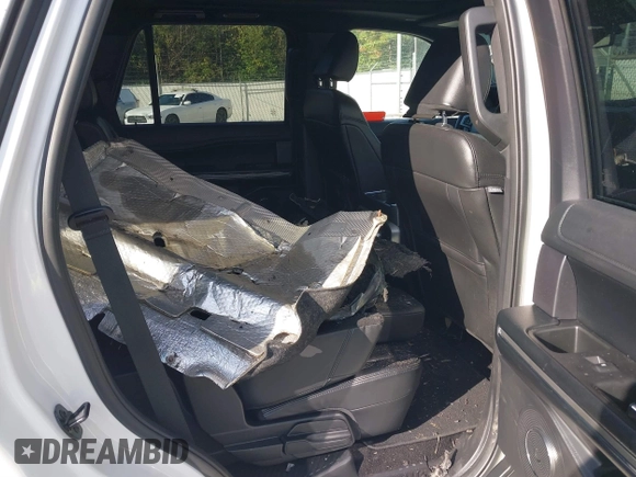 2021 Ford Expedition XLT с VIN 1FMJU1JT1MEA53043, выставлен на аукционе IAAI как лот 40342281 с пробегом 20 800 миль миль и . История ставок и продаж доступна на DreamBid. Изображение 8.