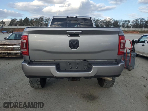 2020 Ram 2500 Limited z VIN 3C6UR5SL9LG282626, wystawiony jako Copart lot #78934634 z przebiegiem 121 895 mil mil oraz Szkoda całkowita • Salvage title. Historia ofert i sprzedaży dostępna na DreamBid. Obrazek 6.