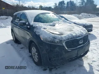 2019 Kia Sorento LX with VIN 5XYPGDA30KG478488, listed as a IAAI auction lot 41495390 with 40,932 mi miles. Bid and sale history available at carsss.com. Image 1.