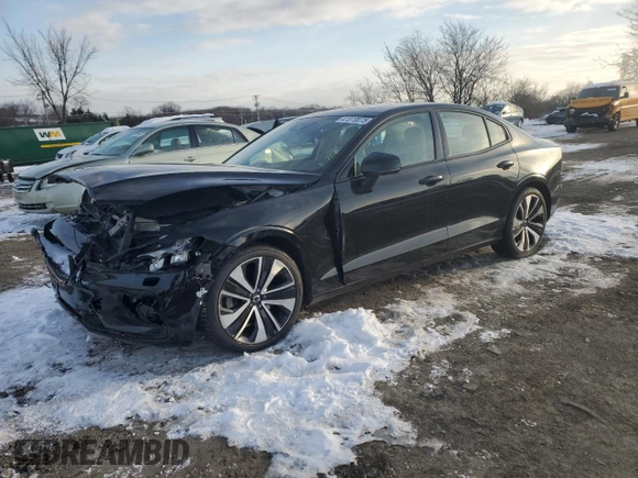 2022 Volvo S60 Momentum with VIN 7JRL12TZXNG161147, listed as a Copart auction lot 41370075 with 49,581 mi miles and Salvage Title. Bid and sale history available at carsss.com. Image 1.