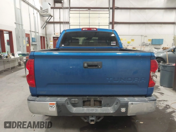 2018 Toyota Tundra 2WD SR5 with VIN 5TFEM5F15JX131991, listed as a IAAI auction lot 41084307 with 63,232 mi miles. Bid and sale history available at carsss.com. Image 17.