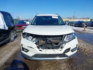 2019 Nissan Rogue SL with VIN 5N1AT2MV5KC799882, listed as a IAAI auction lot 41341776 with 57,119 mi miles. Bid and sale history available at carsss.com. Image 6.