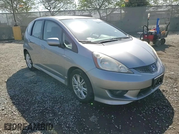 2009 Honda Fit Sport with VIN JHMGE88429S035189, listed as a Copart auction lot 53992725 with 87,030 mi miles and Salvage Title. Bid and sale history available at carsss.com. Image 13.