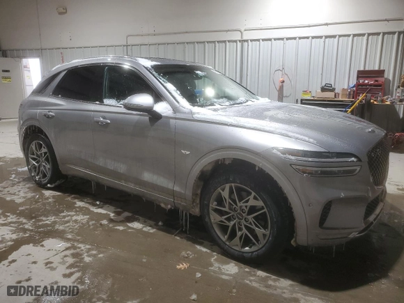 2022 Genesis GV70 2.5T with VIN KMUMADTB9NU069995, listed as a Copart auction lot 45918845 with 30,465 mi miles and Salvage Title. Bid and sale history available at carsss.com. Image 4.
