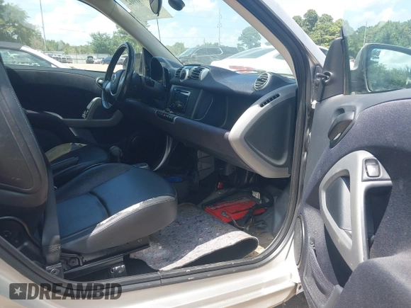 2013 Smart fortwo Pure с VIN WMEEJ3BA4DK659771, выставлен на аукционе IAAI как лот 42706902 с пробегом 83 675 миль миль и . История ставок и продаж доступна на DreamBid. Изображение 5.