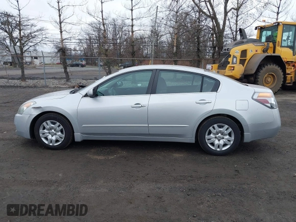 2009 Nissan Altima S with VIN 1N4AL21E69C102020, listed as a IAAI auction lot 41805102 with 151,616 mi miles and . Bid and sale history available at DreamBid. Image 13.
