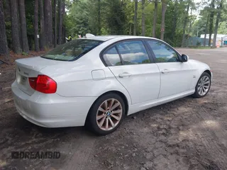 2011 BMW 3 Series 328i xDrive with VIN WBAPK5C50BA655878, listed as a IAAI auction lot 42780068 with 95,950 mi miles and . Bid and sale history available at DreamBid. Image 4.