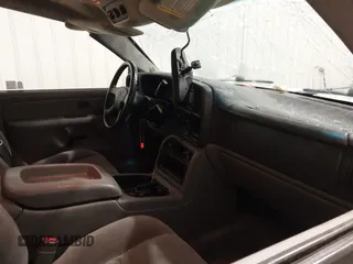 2005 Chevrolet Suburban LT z VIN 1GNFK16Z85R181312, wystawiony jako IAAI lot #41013350 z przebiegiem 270 753 mil mil oraz . Historia ofert i sprzedaży dostępna na DreamBid. Obrazek 5.