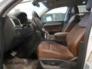 2021 Volkswagen Atlas SEL R-Line with VIN 1V2SR2CA9MC556499, listed as a Copart auction lot 44033995 with 55,061 mi miles and Salvage title. Bid and sale history available at DreamBid. Image 7.