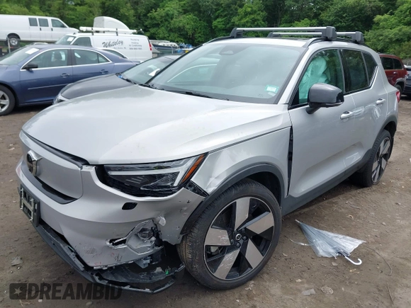 2023 Volvo XC40 Ultimate with VIN YV4ED3UM1P2058851, listed as a IAAI auction lot 42525409 with 11,626 mi miles and . Bid and sale history available at DreamBid. Image 2.