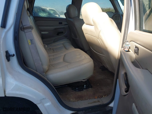2003 Chevrolet Tahoe LS with VIN 1GNEC13Z73R126800, listed as a IAAI auction lot 41618509 with 267,234 mi miles. Bid and sale history available at carsss.com. Image 8.