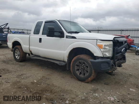 2013 Ford F-250 XL with VIN 1FT7X2B62DEB20592, listed as a Copart auction lot 51535495 with 390,072 mi miles and Salvage Title. Bid and sale history available at DreamBid. Image 4.