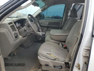 2007 Dodge 1500 SLT z VIN 1D7HA18P57J520096, wystawiony jako Copart lot #54213765 z przebiegiem 134 590 mil mil oraz Szkoda całkowita • Salvage title. Historia ofert i sprzedaży dostępna na DreamBid. Obrazek 7.