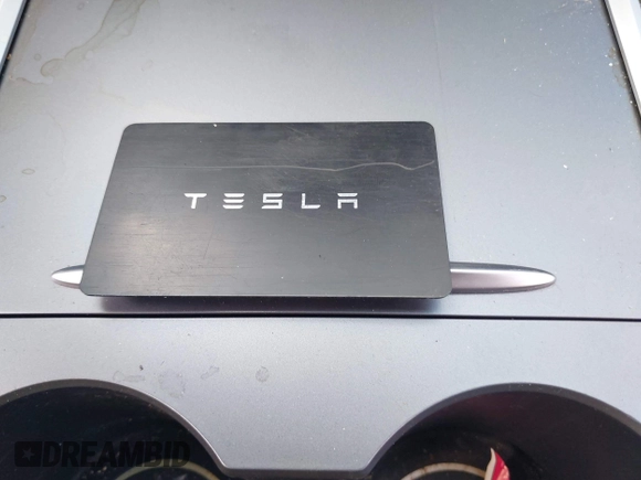 2023 Tesla Model 3 z VIN 5YJ3E1EA0PF571330, wystawiony jako IAAI lot #42198817 z przebiegiem 39 682 mil mil oraz . Historia ofert i sprzedaży dostępna na DreamBid. Obrazek 11.