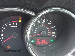 2011 Kia Sorento LX with VIN 5XYKTDA23BG068572, listed as a IAAI auction lot 41036588 with 215,145 mi miles. Bid and sale history available at carsss.com. Image 7.