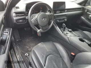 2020 Toyota Supra 3.0 with VIN WZ1DB4C08LW026587, listed as a Copart auction lot 50378495 with 31,247 mi miles and Salvage title. Bid and sale history available at DreamBid. Image 8.