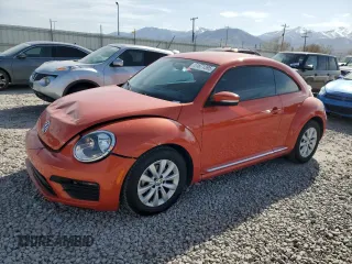 2019 Volkswagen Beetle S с VIN 3VWFD7AT9KM712147, выставлен на аукционе Copart как лот 51871395 с пробегом 39 831 миль миль и Списание • Salvage title. История ставок и продаж доступна на DreamBid. Изображение 1.