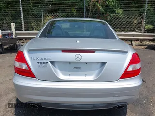 2008 Mercedes-Benz SLK 350 with VIN WDBWK56F98F184942, listed as a IAAI auction lot 42397775 with 80,851 mi miles and . Bid and sale history available at DreamBid. Image 16.