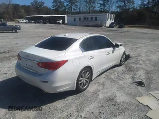2016 Infiniti Q50 2.0t Premium with VIN JN1CV7AR5GM250084, listed as a IAAI auction lot 41601301 with 101,275 mi miles. Bid and sale history available at carsss.com. Image 4.