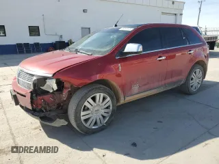 2008 Lincoln MKX z VIN 2LMDU88CX8BJ13791, wystawiony jako Copart lot #48257675 z przebiegiem 156 123 mil mil oraz Szkoda całkowita • Salvage title. Historia ofert i sprzedaży dostępna na DreamBid. Obrazek 1.