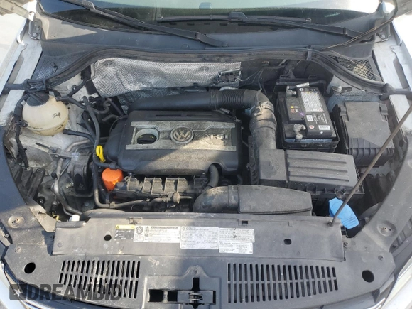 2016 Volkswagen Tiguan SE z VIN WVGBV7AX1GW528888, wystawiony jako Copart lot #59057125 z przebiegiem 143 688 mil mil oraz Czysty tytuł • Clean title. Historia ofert i sprzedaży dostępna na DreamBid. Obrazek 12.