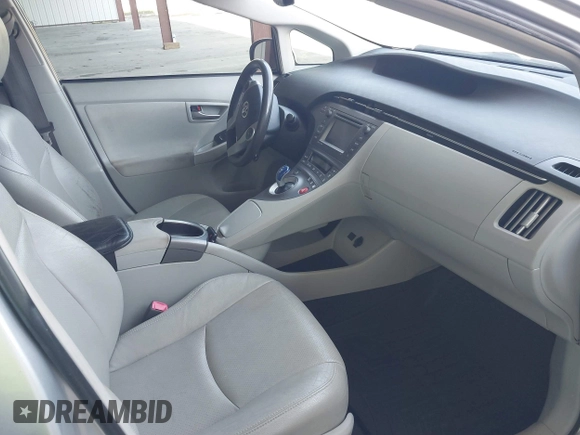 2013 Toyota Prius One z VIN JTDKN3DU0D5650285, wystawiony jako IAAI lot #41875987 z przebiegiem 281 084 mil mil oraz . Historia ofert i sprzedaży dostępna na DreamBid. Obrazek 5.
