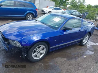2013 Ford Mustang V6 с VIN 1ZVBP8AM4D5227735, выставлен на аукционе IAAI как лот 42395404 с пробегом 133 488 миль миль и . История ставок и продаж доступна на DreamBid. Изображение 15.