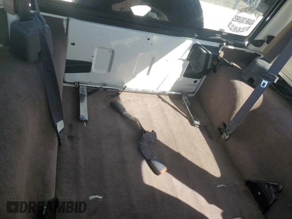 2000 Jeep Wrangler Sahara with VIN 1J4FA59S6YP790541, listed as a Copart auction lot 53837885 with 137,827 mi miles and Salvage title. Bid and sale history available at DreamBid. Image 10.
