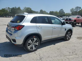 2022 Mitsubishi Outlander SE with VIN JA4APVAUXNU008843, listed as a Copart auction lot 69317784 with 33,638 mi miles and Salvage title. Bid and sale history available at DreamBid. Image 3.