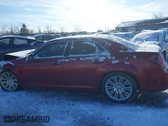 2014 Chrysler 300 C z VIN 2C3CCAET9EH104233, wystawiony jako IAAI lot #41581466 z przebiegiem 127 772 mil mil oraz . Historia ofert i sprzedaży dostępna na DreamBid. Obrazek 15.