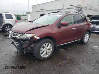 2012 Nissan Murano SV z VIN JN8AZ1MWXCW228138, wystawiony jako Copart lot #56647215 z przebiegiem 147 110 mil mil oraz Czysty tytuł • Clean title. Historia ofert i sprzedaży dostępna na DreamBid. Obrazek 1.