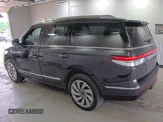2022 Lincoln Navigator Reserve with VIN 5LMJJ2LT1NEL15170, listed as a IAAI auction lot 42832728 with 45,470 mi miles and . Bid and sale history available at DreamBid. Image 16.