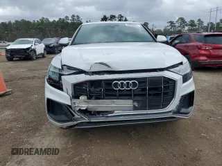2021 Audi Q8 Premium Plus z VIN WA1EVAF18MD004657, wystawiony jako Copart lot #45008865 z przebiegiem 42 489 mil mil oraz Szkody całkowita. Historia ofert i sprzedaży dostępna na DreamBid. Obrazek 5.