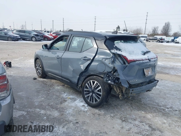 2021 Nissan Kicks SR with VIN 3N1CP5DV3ML473074, listed as a IAAI auction lot 41589975 with 54,769 mi miles. Bid and sale history available at carsss.com. Image 3.