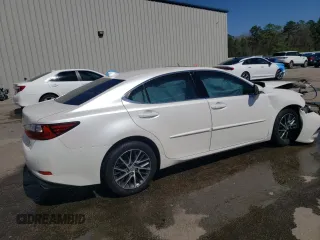 2018 Lexus ES with VIN 58ABK1GG9JU102164, listed as a Copart auction lot 48566765 with 58,203 mi miles and Salvage Title. Bid and sale history available at carsss.com. Image 3.