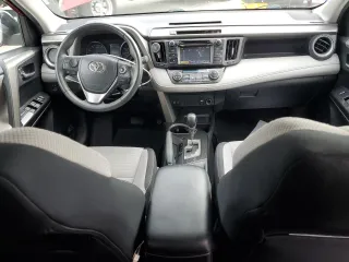 2018 Toyota RAV4 XLE with VIN 2T3WFREV0JW411011, listed as a Copart auction lot 58505825 with 91,787 mi miles and Salvage title. Bid and sale history available at DreamBid. Image 8.