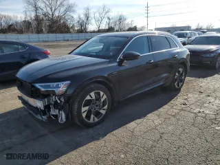 2021 Audi e-tron Premium with VIN WA1AAAGE7MB027435, listed as a Copart auction lot 73369172 with 11,095 mi miles. Bid and sale history available at carsss.com. Image 1.