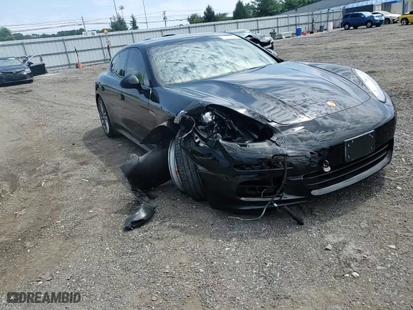 2016 Porsche Panamera 4 with VIN WP0AA2A74GL005557, listed as a Copart auction lot 61807854 with 58,415 mi miles and Salvage Title. Bid and sale history available at carsss.com. Image 11.
