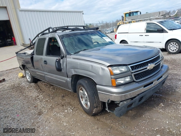 2006 Chevrolet Silverado 1500 LT1 with VIN 2GCEC19TX61110812, listed as a IAAI auction lot 41340839 with 175,547 mi miles. Bid and sale history available at carsss.com. Image 1.