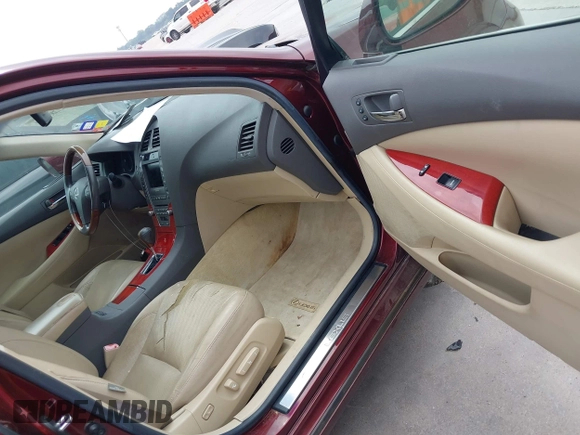 2008 Lexus ES 330 z VIN JTHBJ46G982249767, wystawiony jako IAAI lot #42285179 z przebiegiem 166 494 mil mil oraz . Historia ofert i sprzedaży dostępna na DreamBid. Obrazek 5.