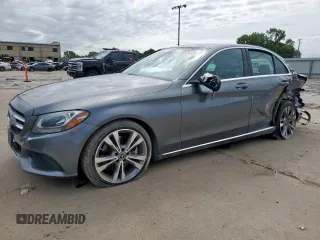 2018 Mercedes-Benz C 300 z VIN 55SWF4JB5JU246835, wystawiony jako Copart lot #59124125 z przebiegiem 77 747 mil mil oraz Szkoda całkowita • Salvage title. Historia ofert i sprzedaży dostępna na DreamBid. Obrazek 1.