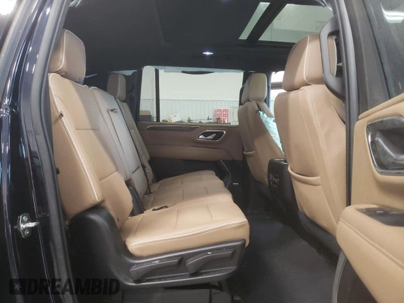 2021 Chevrolet Suburban Premier z VIN 1GNSCFKD2MR318276, wystawiony jako Copart lot #37848743 z przebiegiem 33 165 mil mil oraz Szkoda całkowita • Salvage title. Historia ofert i sprzedaży dostępna na DreamBid. Obrazek 11.